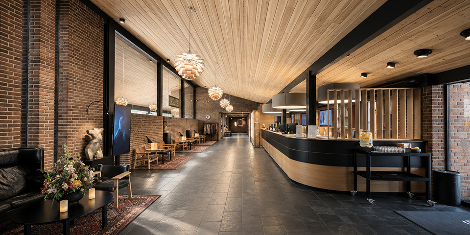 Reception Munkebjerg Hotel.png
