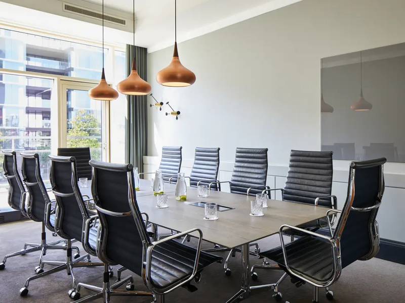rs8701_mh_cphdk_boardroom01.png