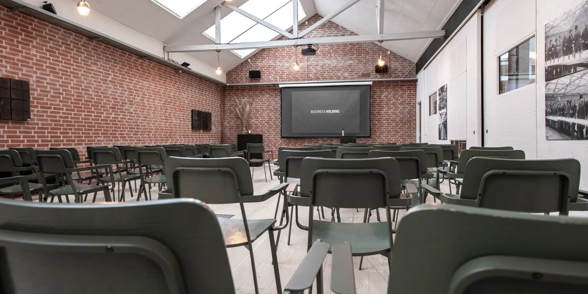 venue_image_02.jpg