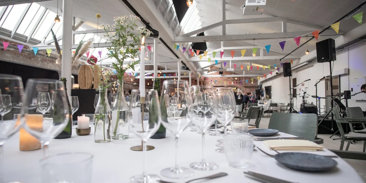 venue_image_03.jpg