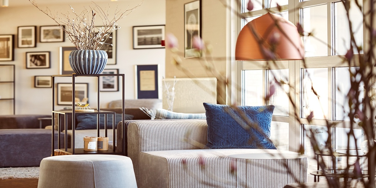 Lounge area.jpg