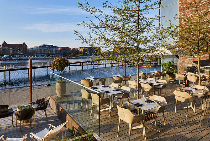 RS8739_mh_cphdk_terrace02 copy.jpg