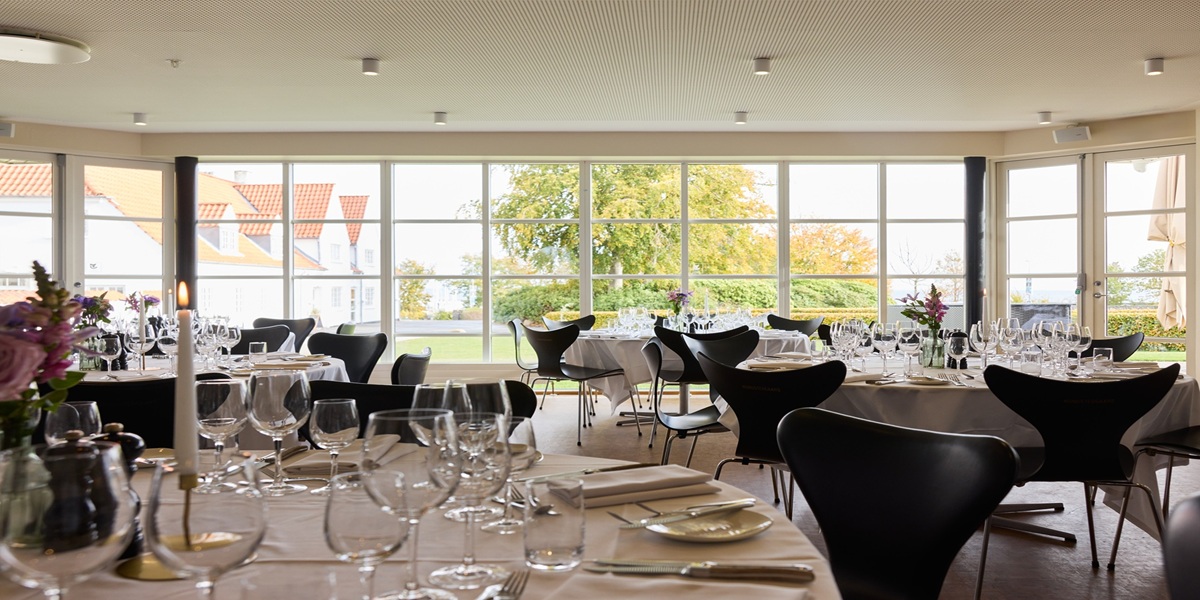 Restaurant 10.jpg