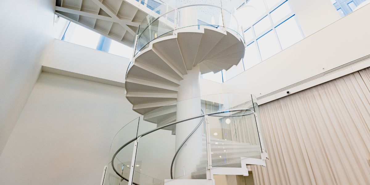 Foyer med trappe.jpg